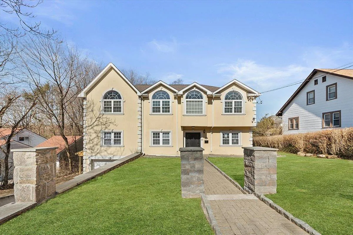 house photo